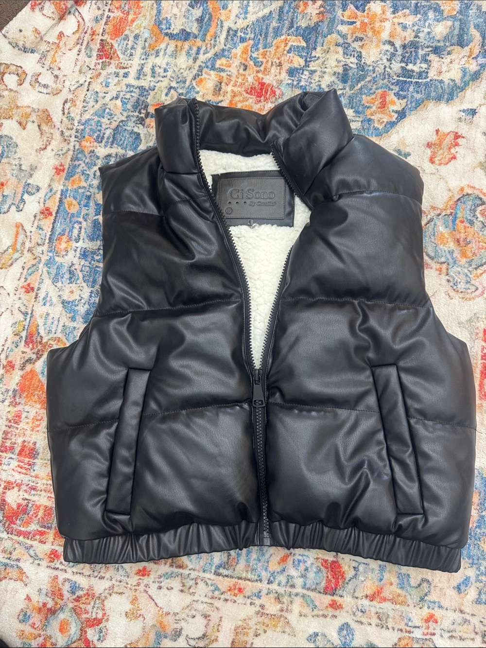 Ci Sono by Cavalini black faux-leather puffer vest, size M